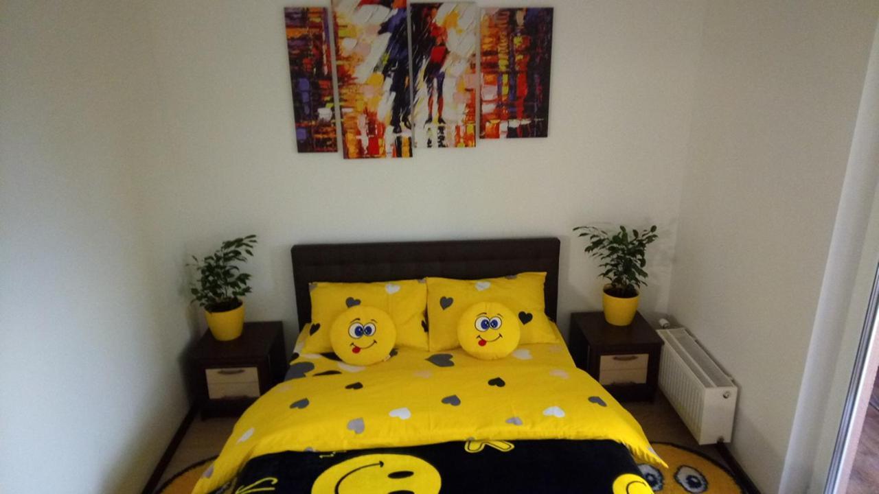 Positive Smile Studio Apartment In The Colorful Comfort Town Residental Complex. Kt-06. Kyiv Exterior foto